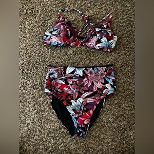 Lululemon 2 piece swimsuit